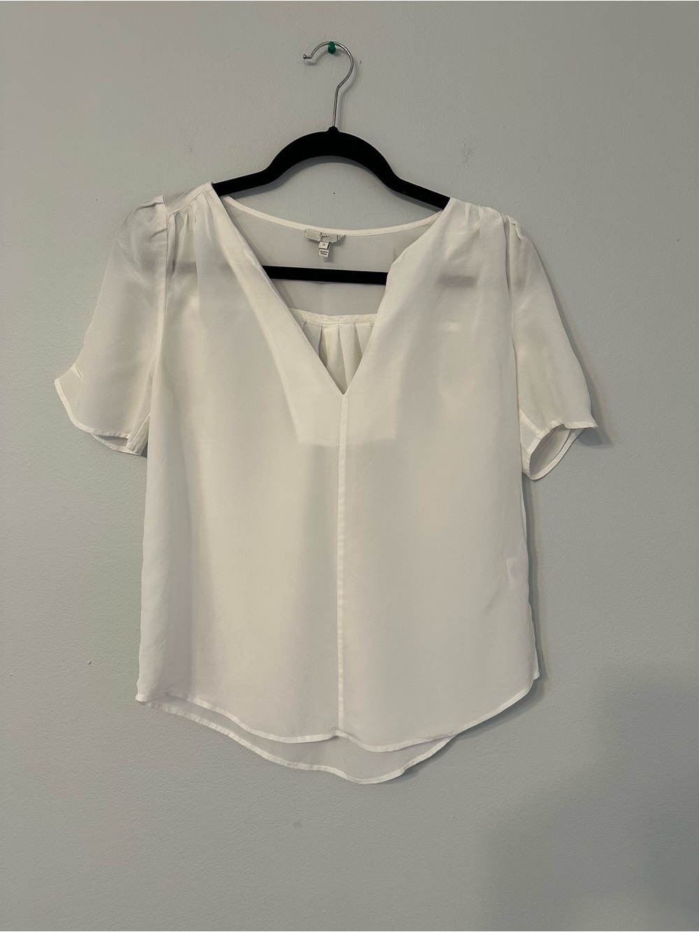 Joie White V-Neck Short Sleeve Blouse